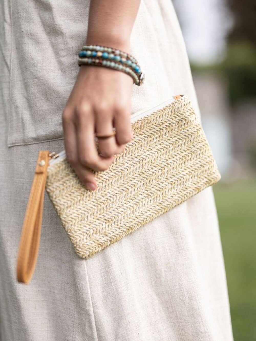 Sperry Straw Wristlet Clutch with Detachable Strap